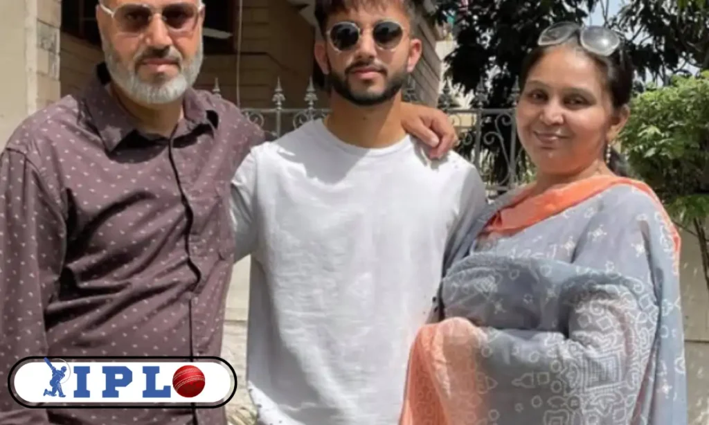 Mayank Markande Family Background